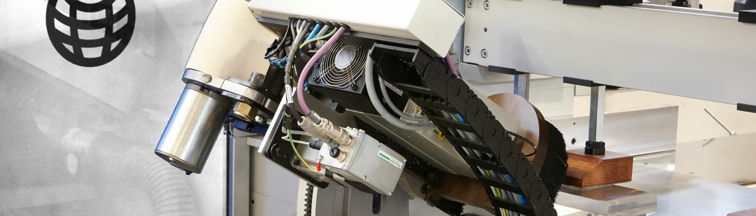 MAQUINARIA-CNC-HOME-4-min